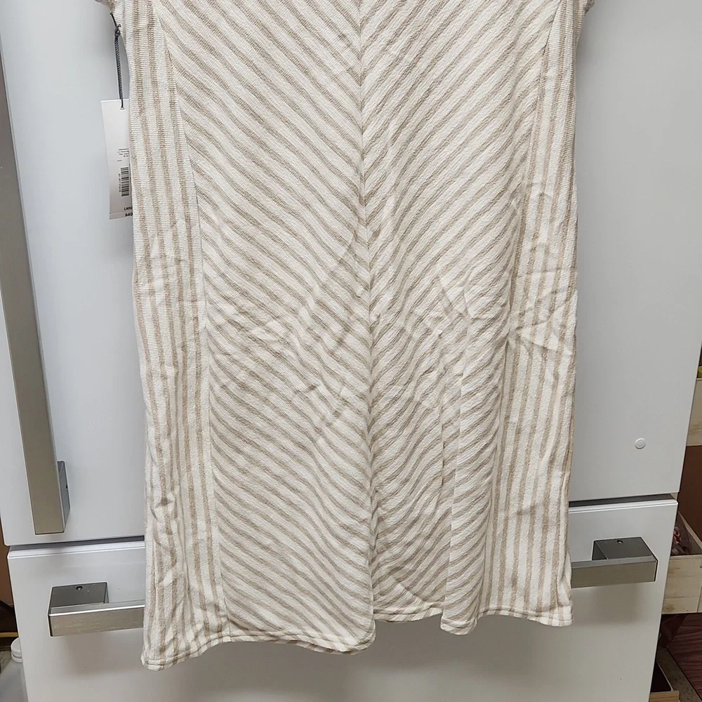 NWT Liz Claiborne Size L White and Cream Swimsuit / Beach Cover Up - Picture 11 of 11